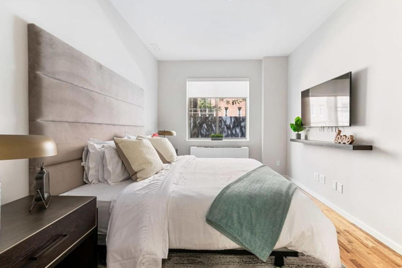 Apartment Luxury 3br Duplex W Private Patio In Upper East New York