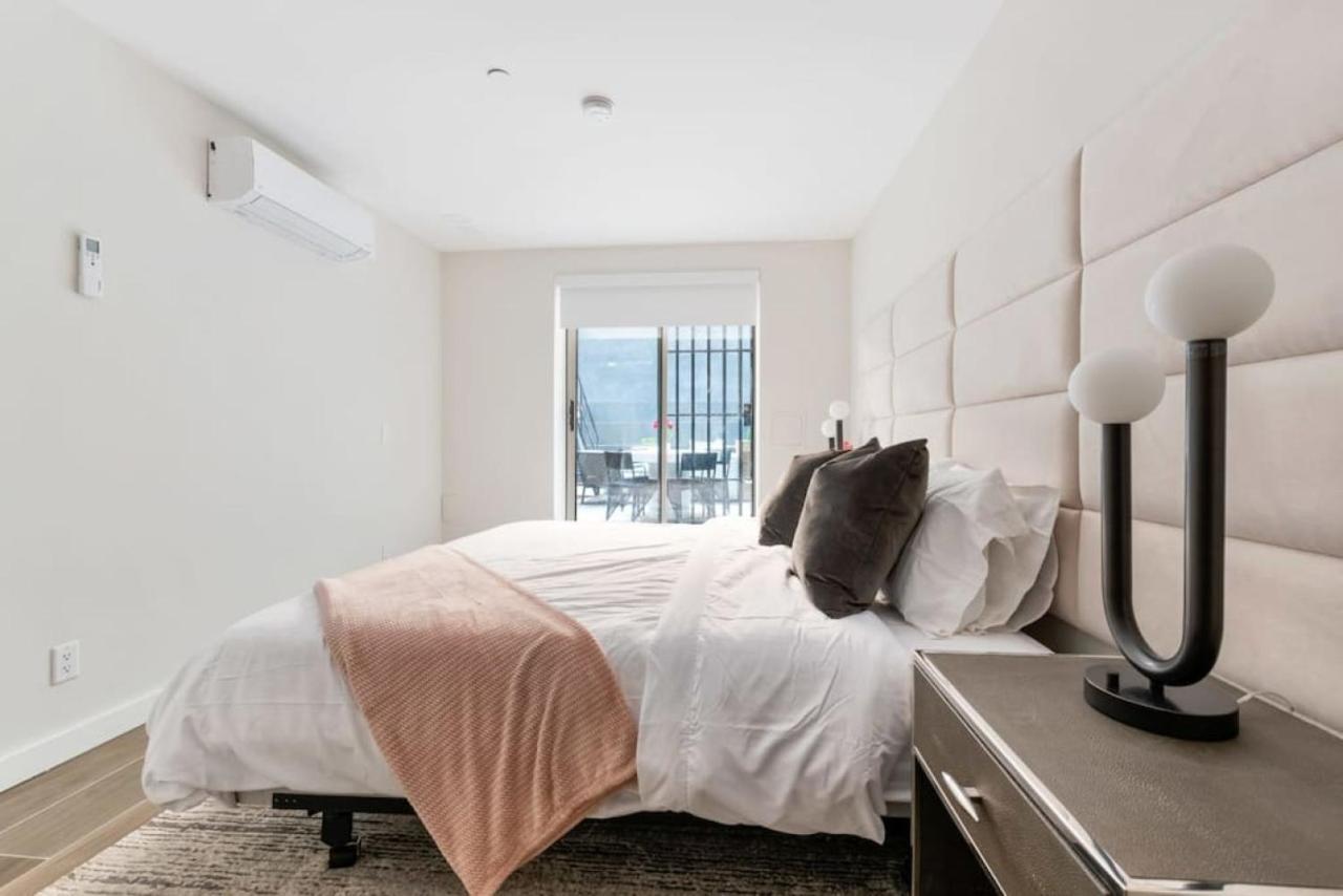 Apartment Luxury 3br Duplex W Private Patio In Upper East